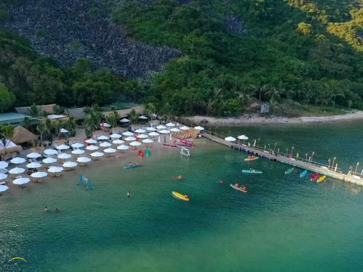 dia-diem-lan-ngam-san-ho-o-nha-trang