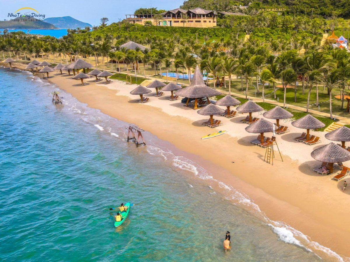 phan-biet-giua-lan-snorkeling-va-scuba-diving-nha-trang